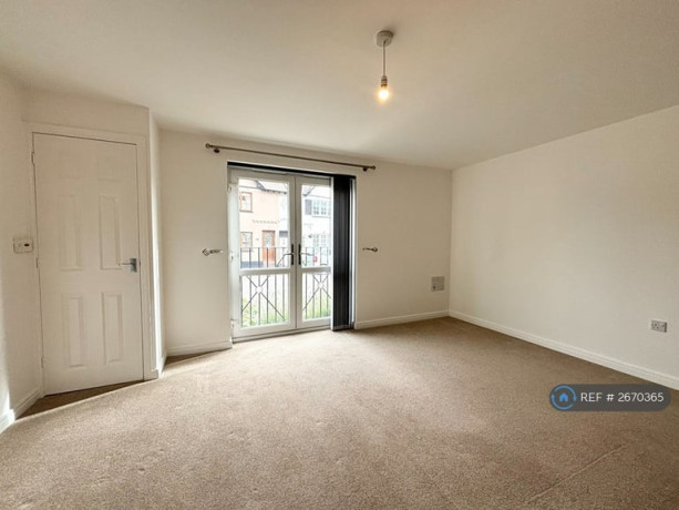 2-bedroom-flat-in-malt-house-court-syston-leicester-le7-2-bed-2670365-big-2