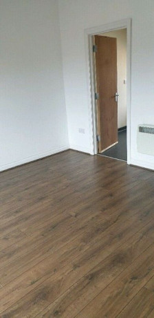 1-bedroom-studio-apartment-to-rent-big-1