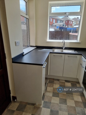 3-bedroom-house-in-bawtry-road-bramley-rotherham-s66-3-bed-2347725-big-2