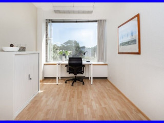 exeter-ex2-8lb-2-desk-serviced-office-to-rent-at-marsh-barton-trading-estate
