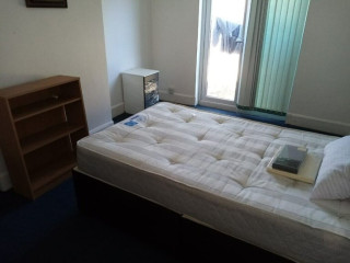 double-room-in-whitehall-road-b21all-dss-acceptedsee-description