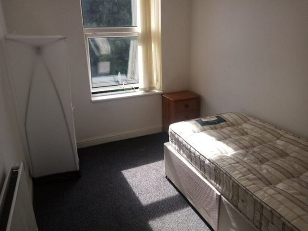 double-room-in-wellington-road-b20all-dss-acceptedsee-description-big-0