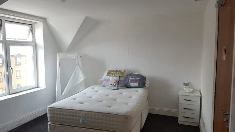 supported-accommodationdouble-room-in-rotton-park-road-b16all-dss-acceptedsee-description-big-0