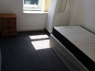 room-to-rentdouble-room-in-wellington-road-b20all-dss-acceptedsee-description
