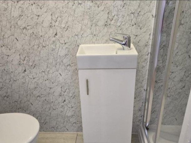 7bed-7bath-semi-detached-house-to-rent-in-edgware-leighton-close-big-3