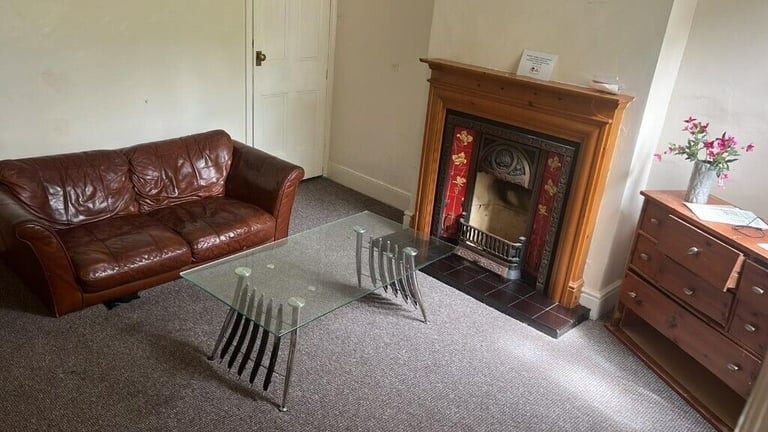 double-room-in-grove-road-b11all-dss-acceptedsee-description-big-1