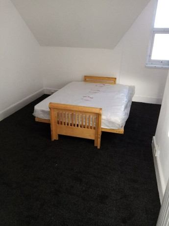 emergency-accommodationdouble-room-in-selsey-road-b17all-dss-acceptedsee-description-big-0