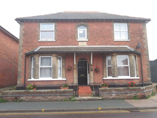 emergency-accommodationdouble-room-in-selsey-road-b17all-dss-acceptedsee-description-big-1