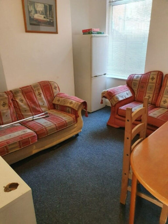 homeless-accommodation-spacious-double-room-in-hobson-road-b29-7qa-all-dss-accepted-big-0