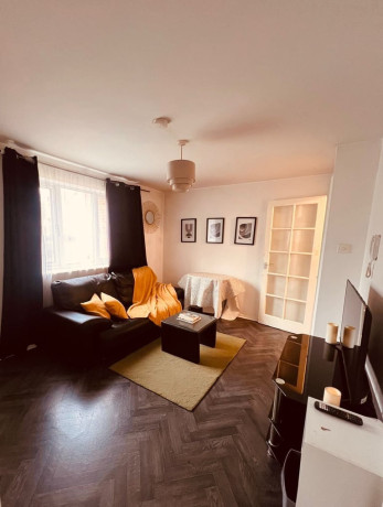 g8-properties-are-pleased-to-offer-this-nice-ground-floor-1-bed-flat-in-a-quiet-residential-area-big-3