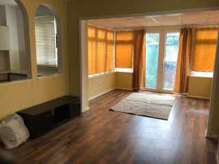 g8-properties-are-pleased-to-offer-this-immaculate-1-bedroom-house-in-ilford