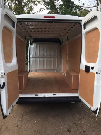 man-luton-van-truck-hire-house-flat-office-bike-piano-junk-removal-big-3