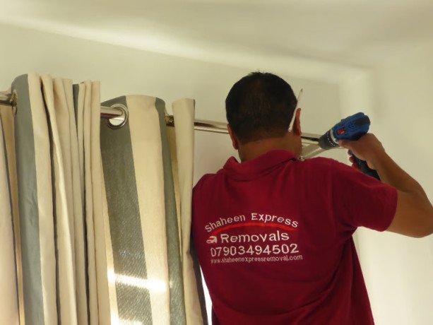 removal-services-man-van-house-big-3