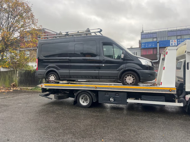 tow-truck-london-247-cheap-van-car-recovery-braekdown-vehicle-jump-start-towing-service-transporter-big-2
