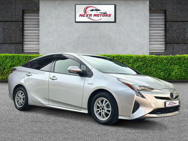 pco-cars-ready-to-hire-toyota-prius-2017-hybrid-uber-approved-from-110ps-pe-big-3