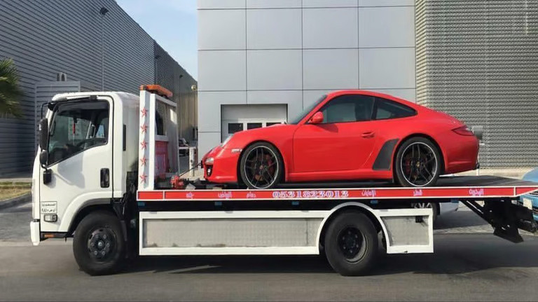 towing-truck-car-recovery-24-7-van-breakdown-vehicle-tow-towing-assistant-transporter-services-big-3