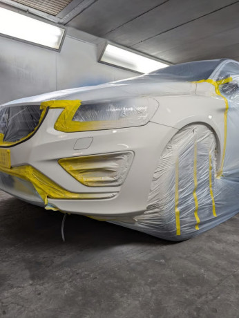 car-bodywork-repairs-reprays-smart-repairs-bumper-scratches-dent-repair-full-restoration-big-1