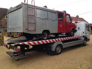 vehicle-breakdown-recovery-tow-truck-transportation-delivery-services-for-cars-vans