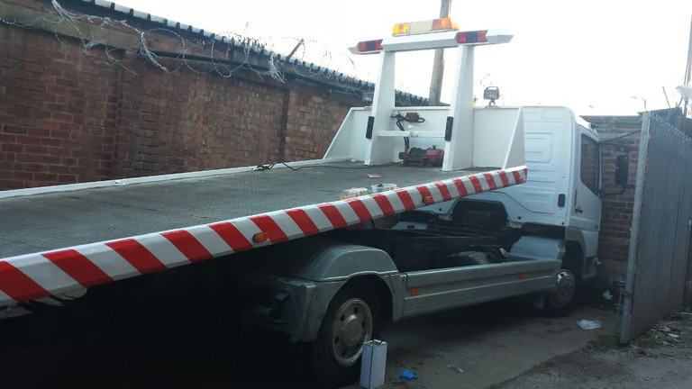 vehicle-breakdown-recovery-tow-truck-transportation-delivery-services-for-cars-vans-big-1