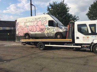 recovery-breakdown-towing-truck-247-service-car-london-transporter