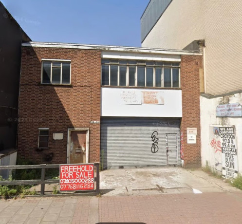 riverside-land-for-sale-in-battersea-on-york-road-big-1