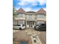 6-bedroom-house-in-six-bedroom-residence-on-stratton-drive-ig11-small-1