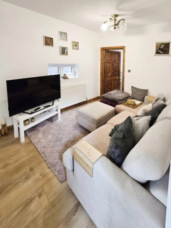 5-bedroom-house-in-fairlop-gardens-5-bed-house-for-sale-big-1