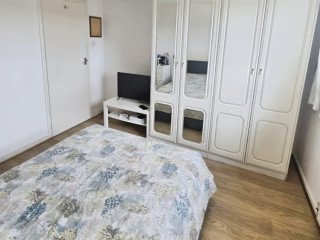 2-bedroom-flat-in-2-bedroom-maisonette-for-sale-ig7