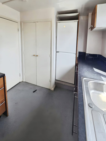 1-bedroom-flat-in-one-bedroom-flat-for-sale-ig11-big-4
