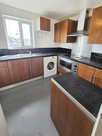 1-bedroom-flat-in-one-bedroom-flat-for-sale-ig11-big-2