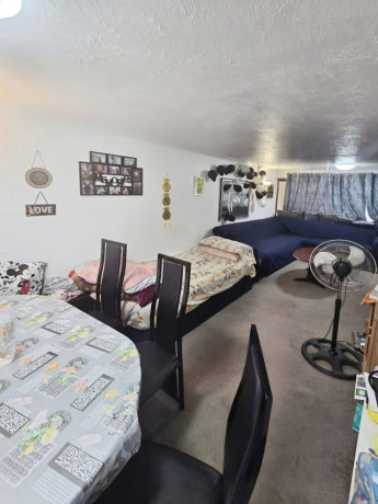 3-bedroom-house-in-3-bed-house-for-sale-a-barking-ig11-big-3