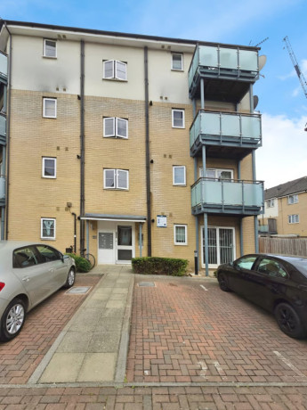 1-bedroom-flat-in-one-bedroom-flat-for-sale-ilford-ig3-big-4
