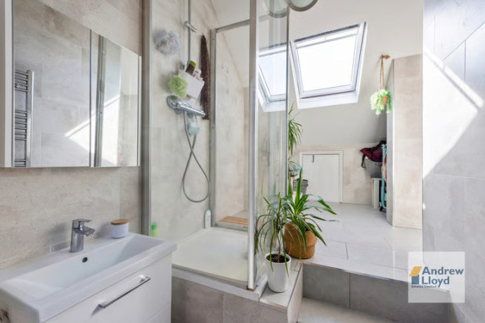 1-bedroom-flat-in-1-bedroom-flat-green-lanes-haringey-n8-big-1