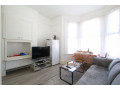 hane-estate-agents-offer-a-2-bedroom-first-floor-converted-flat-small-4