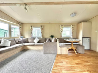 static-caravan-for-sale-birchington-long-open-season-modern-finishings