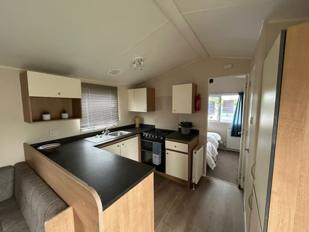 caravan-for-sale-sited-in-birchington-kent-offer-live-in-2025-big-4