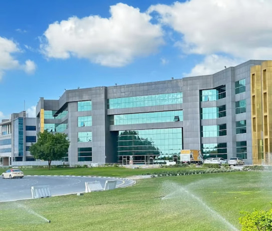 spread-the-balance-over-15-years-office-in-dubai-big-0