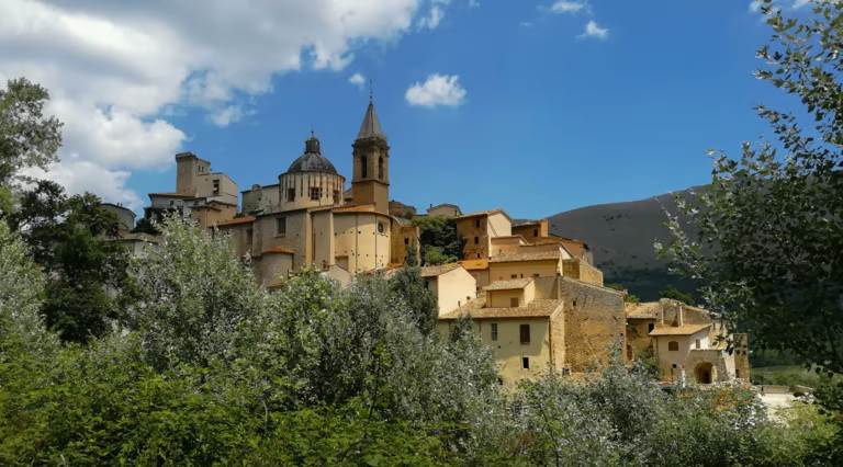 spread-the-balance-over-10-years-townhouse-in-cocullo-italy-big-0