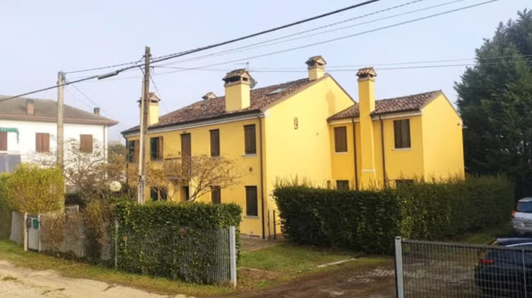 spread-the-balance-over-8-years-duplex-apartment-1-hour-from-venice-italy-big-0