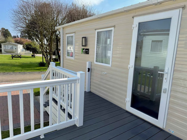 ex-demo-new-willerby-linwood-static-caravan-for-sale-at-st-agnes-holiday-park-truro-tr4-8hs-big-1