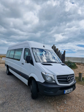 minibus-hire-with-driver-for-all-occasions-17-seater-big-1