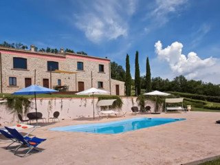 spread-the-balance-over-15-years-country-estate-in-italy