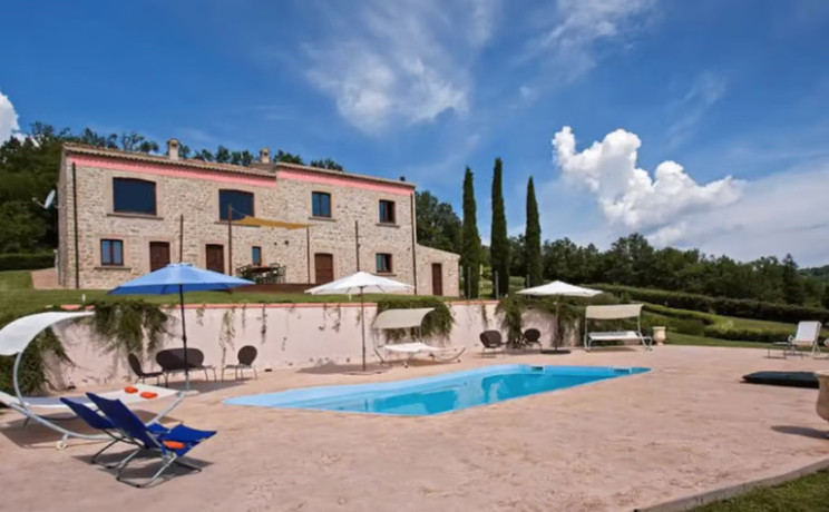 spread-the-balance-over-15-years-country-estate-in-italy-big-0