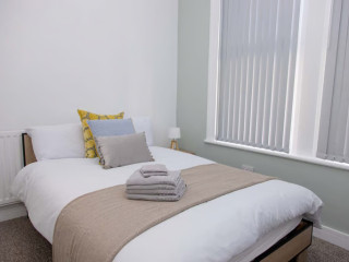 turnkey-hmo-in-salfords-student-quarter