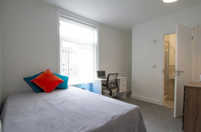 for-sale-6-bed-6-bath-fully-licensed-hmo-in-middlesbrough-with-ultimate-returns-of-4051-big-4