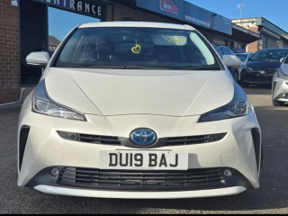 wolverhampton-manchester-and-sefton-plated-hybrid-vehicles-on-rent