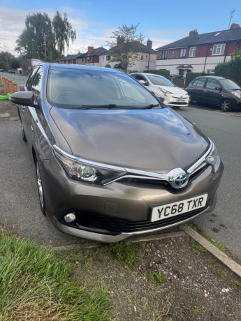 wolverhampton-manchester-and-sefton-plated-hybrid-vehicles-on-rent-big-3
