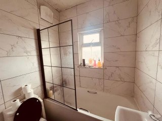 windsor-central-4-bed-4-bath-for-sale