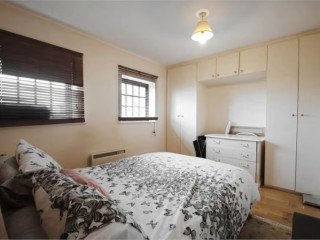 2-bedroom-flat-in-comer-crescent-southall