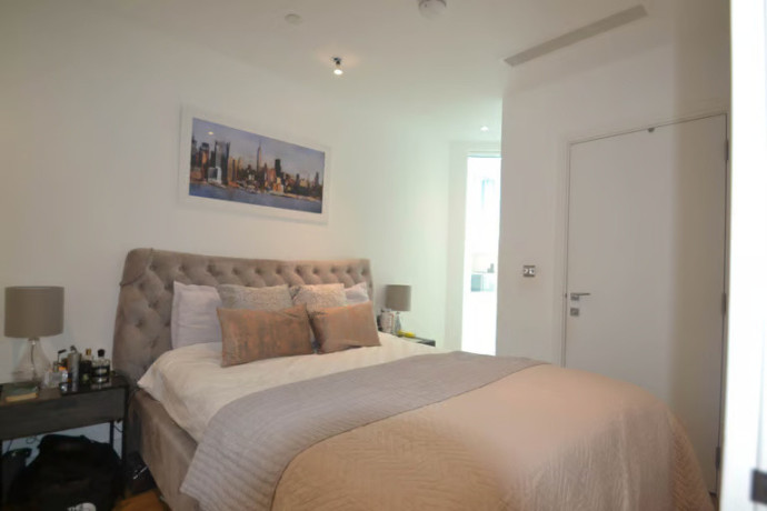 2-bedroom-flat-in-ealing-big-0